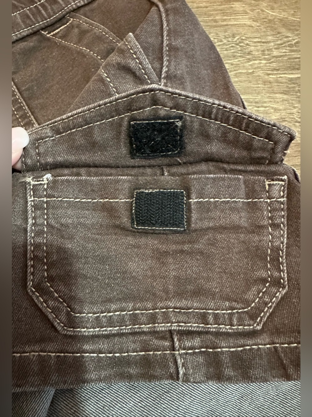 Dark Brown Cargo Shorts Size Small - Picture 8 of 10